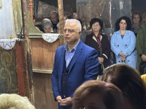 Στον πανηγυρίζοντα Ιερό Ναό Αγίου Δημητρίου στη Βέροια ο Λάζαρος Τσαβδαρίδης