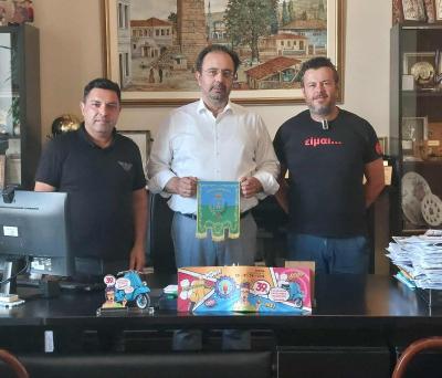 Το Vespa Club Veria στον Δήμαρχο Βέροιας Κώστα Βοργιαζίδη