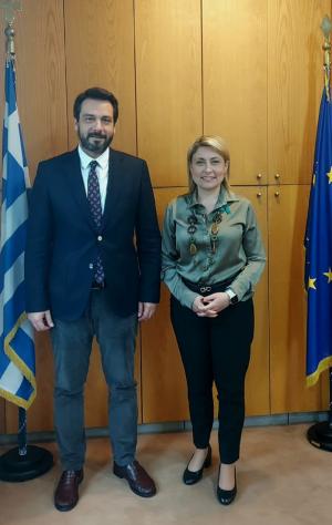 Ο Τάσος Μπαρτζώκας ζήτησε "Θέσεις Φόρτισης Παντού", "Πράσινα ταξί" και αξιοποίηση βιώσιμων μεταφορών.