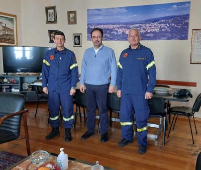 Στον Δήμαρχο Βέροιας ο Υποστράτηγος της Πυροσβεστικής Υπηρεσίας Παναγιώτης Μπαθρέλλος