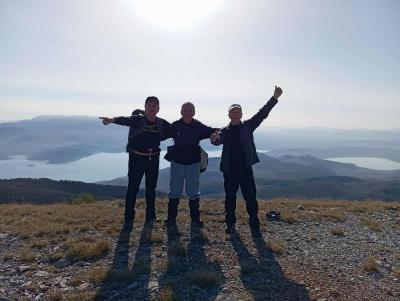 Στην κορυφή Πιπερίτσα του όρους Βόρρας με τους Ορειβάτες Βέροιας