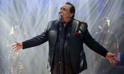 Πέθανε ο μεγάλος λαϊκός τραγουδιστής Βασίλης Καρράς