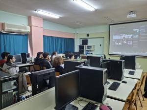 Mαθητές-πρέσβεις του Ευρωπαϊκού Κοινοβουλίου του 5ου ΓΕ.Λ. Βέροιας σε ημερίδα με θέμα «Ενδοοικογενειακή Βία – Δικαιώματα του Παιδιού»