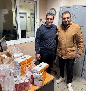 Δεν ξέχασαν του συναδέλφους τους αστυνομικούς που βρίσκονταν σε νυχτερινή βάρδια