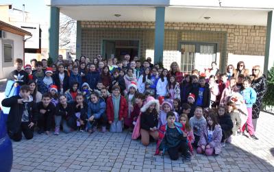 Κάλαντα από τους μαθητές του 4ου Δημοτικού Σχολείου Νάουσας