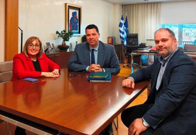 Συνάντηση του Δημάρχου Νάουσας Νίκου Κουτσογιάννη με τον Υφυπουργό Παρά τω Πρωθυπουργώ Θανάση Κοντογεώργη