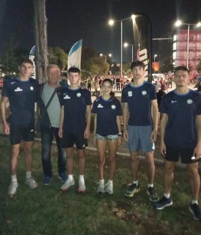 Εντυπωσιακές εμφανίσεις αθλητών του ΟΚΑ &quot;Βικέλας&quot; Βέροιας στο Νυχτερινό Ημιμαραθώνιο της Θεσσαλονίκης