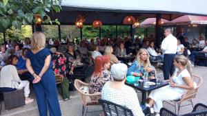 Νάουσα: Μεγάλη συγκέντρωση γυναικών για την υποστήριξη του Κώστα Καλαϊτζίδη