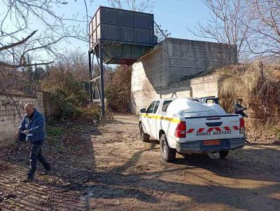 Καθαρίστηκε η «Πλακένια» τοποθετήθηκε μεταλλική πόρτα και λουκέτο στο χώρο που πλένονται τα απορριμματοφόρα