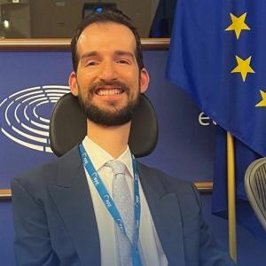 Τι κρύβεται πίσω απο το κεντρικό σύνθημα της προεκλογικής εκστρατείας του Στέλιου Κυμπουρόπουλου;