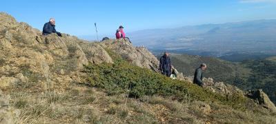 Στην κορυφή Ντρισινίκος του με τους ορειβάτες Βέροιας