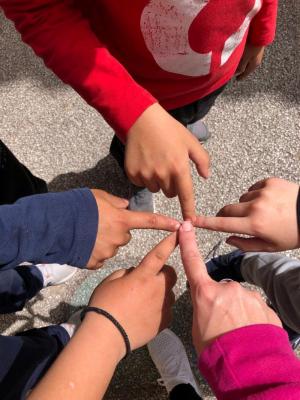 Βιωματικό εργαστήριο με τα παιδιά του 5ου Δημοτικού σχολείου Βέροιας για τη διαφορετικότητα