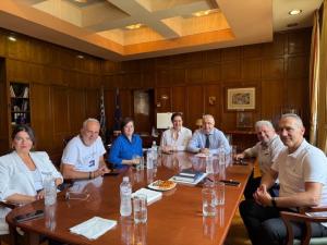 Συνάντηση του Υφυπουργού Ανάπτυξης κ. Λάζαρου Τσαβδαρίδη με εκπροσώπους της ΔΑΚΕ Υγειονομικού του Νοσοκομείου Βέροιας