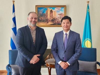 Με τον Πρέσβη του Καζακστάν στην Ελλάδα συναντήθηκε ο Δήμαρχος Νάουσας