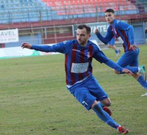 Συνεχίζει στη Βέροια 1960 και ο Στέφανος Ντόγος