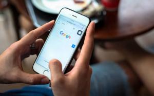 EarSpy: Πώς «υποκλέπτονται» τηλεφωνικές συνομιλίες από smartphones