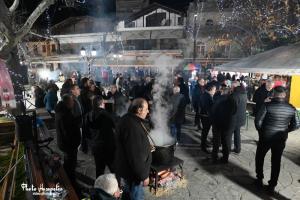 Tο έθιμο της ''τσιγαρίδας'' αναβίωσε στον Κολινδρό