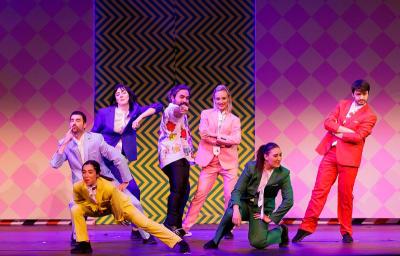 «Μικροί Κύριοι – Μικρές Κυρίες The Show» σε κείμενο Γιάννη Σερβετά, στο θέατρο Άλσους «Μελίνα Μερκούρη»