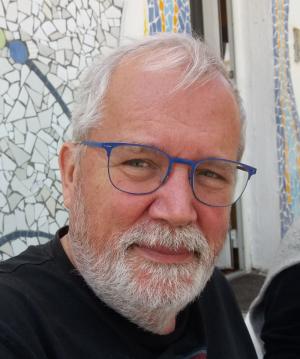 ΘΑ ΖΩ ΜΑΖΙ ΣΑΣ…ΑΝΤΙΟ…