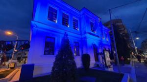 Ο Δήμος Βέροιας φώτισε «μπλε» το Δημαρχείο για την Παγκόσμια Ημέρα Ευχής