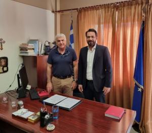 Στις Διευθύνσεις Πρωτοβάθμιας και Δευτεροβάθμιας Εκπαίδευσης ο Τάσος Μπαρτζώκας