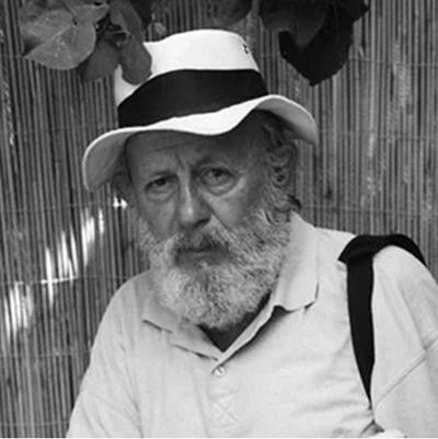 Η προσωπική λογοτεχνική Βιβλιοθήκη και το Αρχείο του πολυβραβευμένου συγγραφέα Ηλία Χ. Παπαδημητρακόπουλου στη Κεντρική Βιβλιοθήκη Βέροιας.