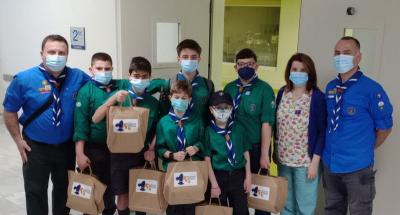 Ένα διαφορετικό επισκεπτήριο και μια κίνηση αγάπης από παιδιά για τα παιδιά