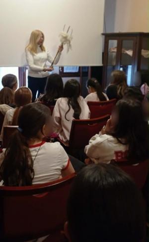 Επίσκεψη του Τμήματος Υφαντικής του 12ου Δημοτικού Σχολείου Βέροιας στον Σύλλογο Βλάχων Βέροιας