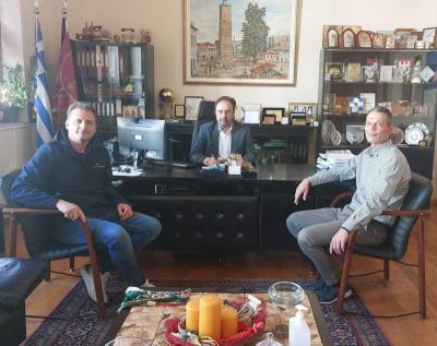 Δώδεκα φωτοβολταϊκοί σταθμοί σε σχολικές μονάδες του Δήμου Βέροιας