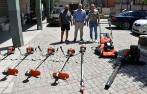 Νέα χορτοκοπτικά μηχανήματα ενισχύουν την Υπηρεσία Περιβάλλοντος και Καθαριότητας του Δήμου Νάουσας