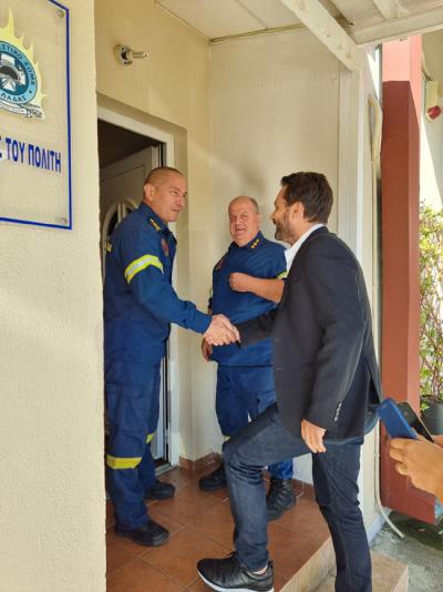 Εντείνει τις προσπάθειές του για ενδυνάμωση της Αστυνομίας και της Πυροσβεστικής ο Τάσος Μπαρτζώκα