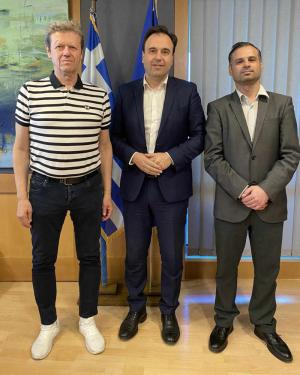 Συνάντηση της Ένωσης Συντακτών Επαρχιακού Τύπου με τον Υπουργό Ψηφιακής Διακυβέρνησης Δημήτρη Παπαστεργίου