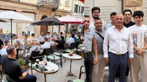 Συνάντηση του Υφυπουργού Ανάπτυξης Λάζαρου Τσαβδαρίδη με νέους της Νάουσας