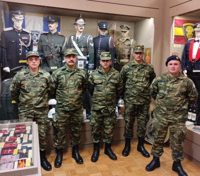 Οπλίτες της «390 ΠΑΠ» στο Βλαχογιάννειο Μουσείο Βέροιας
