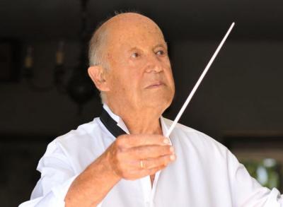 Ένας ουρανός μ’ αστέρια / Αφιέρωμα στη Βέροια στον Μίμη Πλέσσα