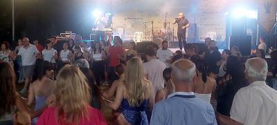 Γλέντησαν ποντιακά στην Πατρίδα (φωτό+vid). Σήμερα Τετάρτη κρητικό γλέντι με Νίκο Ζωϊδάκη.