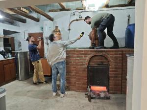 Ελληνικός Κόσμος - P o n t o s T v . Ένα νέο Κανάλι στους δέκτες της Τηλεόρασης!