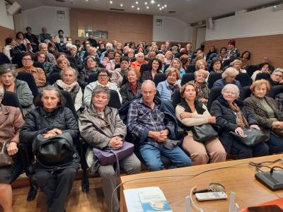 Εκδρομή των ΚΑΠΗ στη Νάουσα, τη Σχολή Αριστοτέλους και το Άλσος Αγ. Νικολάου με αφορμή την Παγκόσμια Ημέρα Ηλικιωμένων