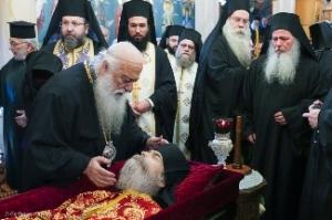 Η εξόδιος ακολουθία του μακαριστού Καθηγουμένου της Ιεράς Μονής Παναγίας Δοβρά